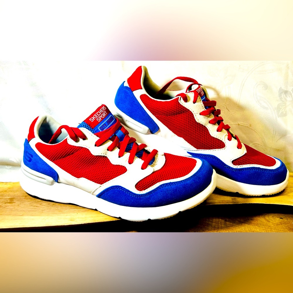 Unique Skechers City Joggers Red Blue Leather Sneaker Men's Size 9.5US Rare